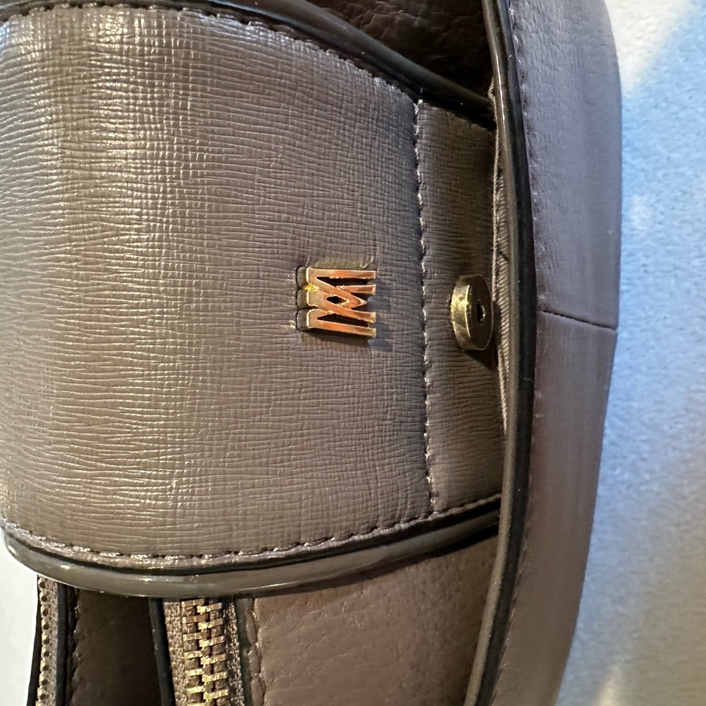 Antonio Melani Vintage Shoulder Bag - Picture 9 of 15